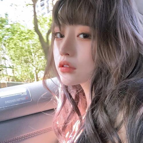 娱乐吃瓜酱头像女生,揭秘娱乐吃瓜酱头像背后的魅力女生